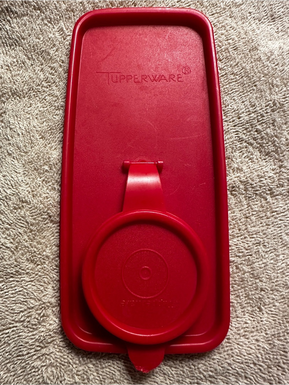 VTG Tupperware Store-N-Pour Flip Top Replacement Lid Red 470-19/471-10